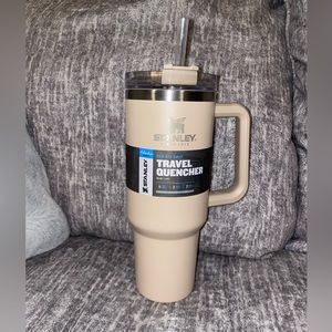 Stanley The Big Grip Travel Quencher 40 oz